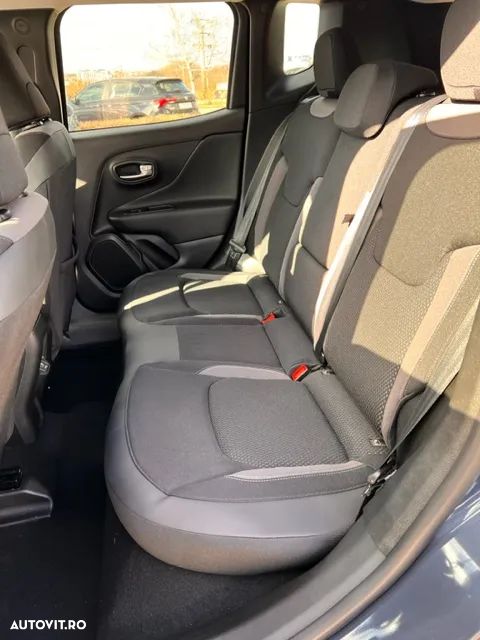 Jeep Renegade 1.5 FWD AT7 MHEV Limited - 16