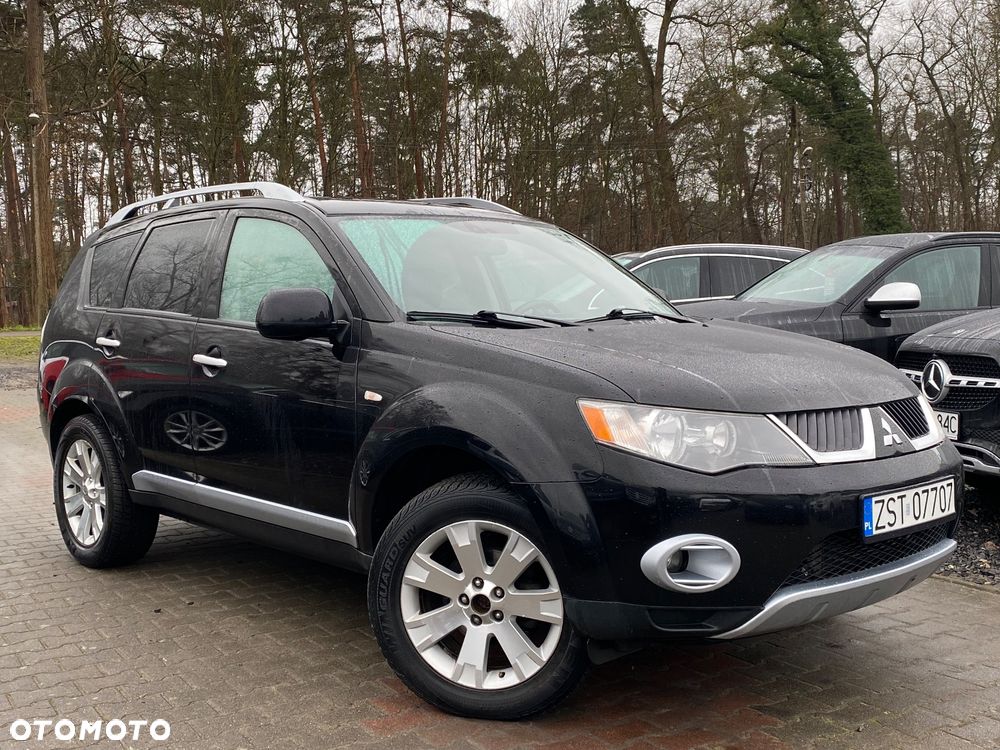 Mitsubishi Outlander 2.0 DID Instyle NAVI - 1