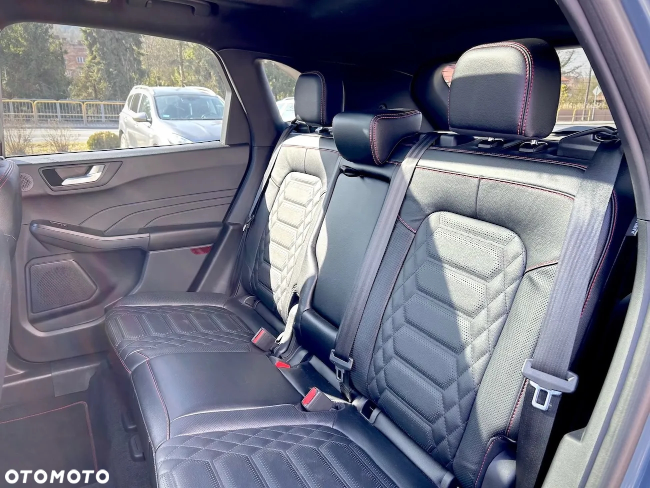 Ford Escape 2.0 EcoBoost AWD Titanium - 26