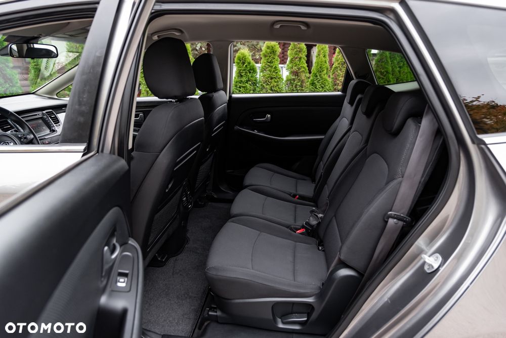 Kia Carens 1.7 CRDi M 7os - 20