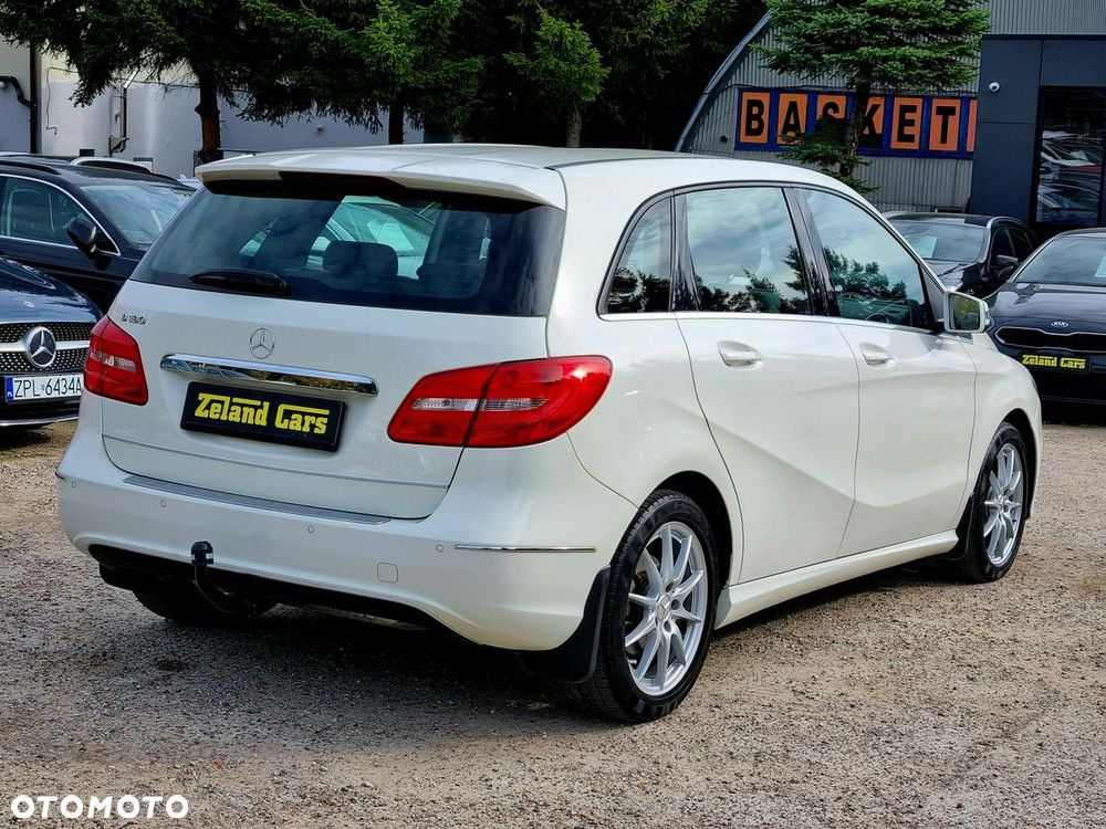 Mercedes-Benz Klasa B 180 Edition - 5