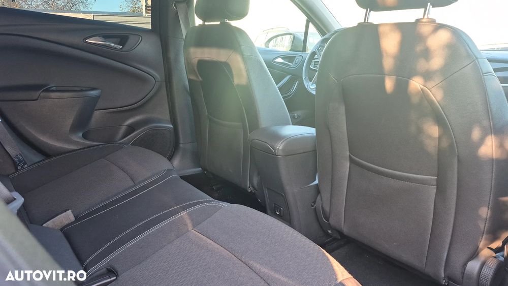 Opel Astra 1.6 D Start/Stop Sports Tourer Business - 17