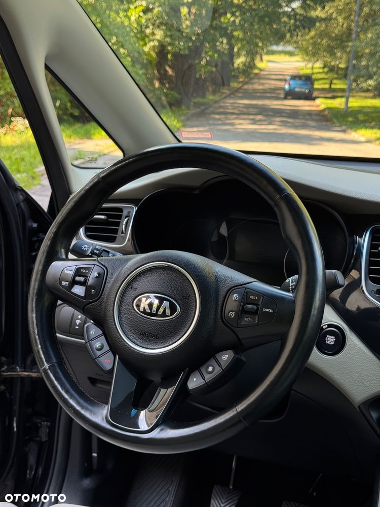 Kia Carens 1.7 CRDi L 7os - 27