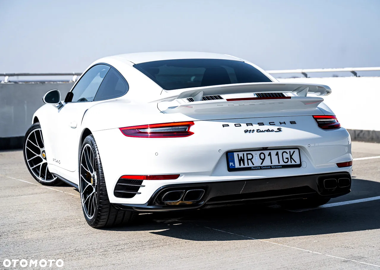 Porsche 911 Turbo S - 12