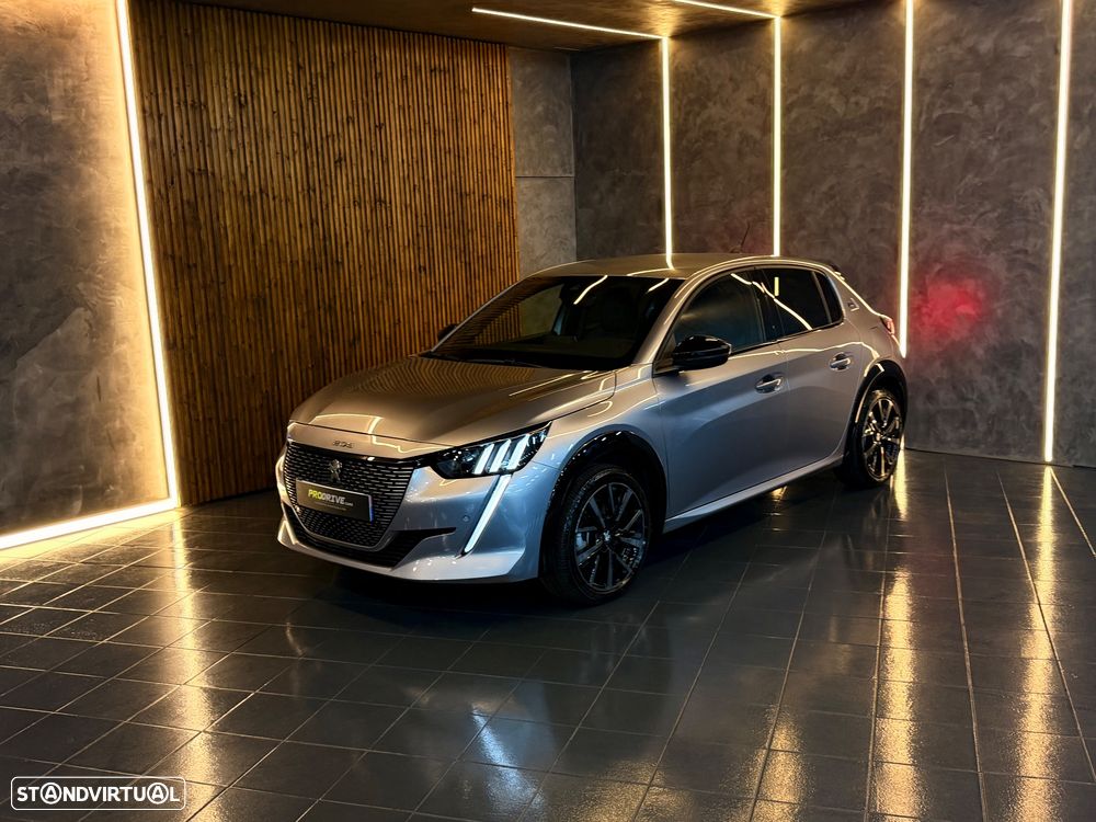 Peugeot e-208 50 kWh GT Pack - 12