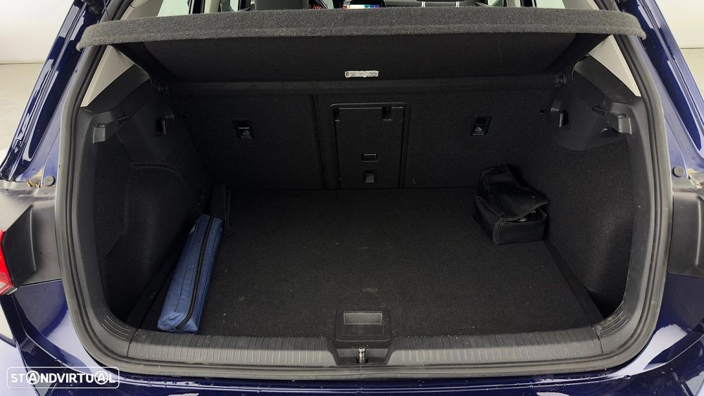 VW Golf 1.0 eTSI Life DSG - 50