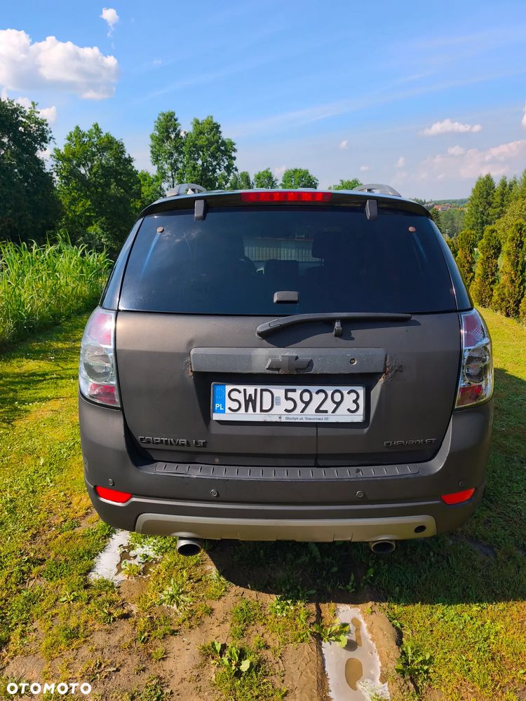 Chevrolet Captiva 2.0 d LT high - 3