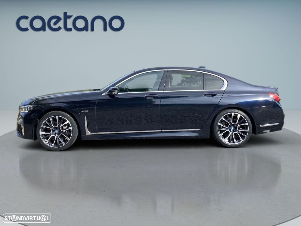 BMW 745 e iPerformance Pack M Auto - 36