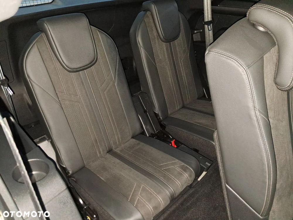 Peugeot 5008 - 37