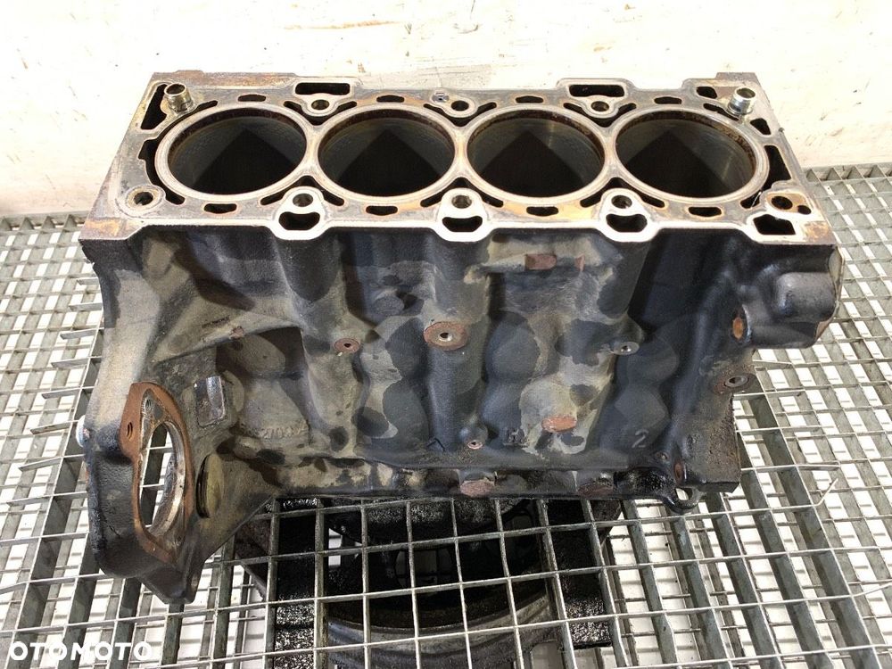 BLOK SILNIKA  CHEVROLET CRUZE liftback (J305) 2010 - 2022 1.6 91 kW [124 KM] benzyna 2011 - 2022 - 4