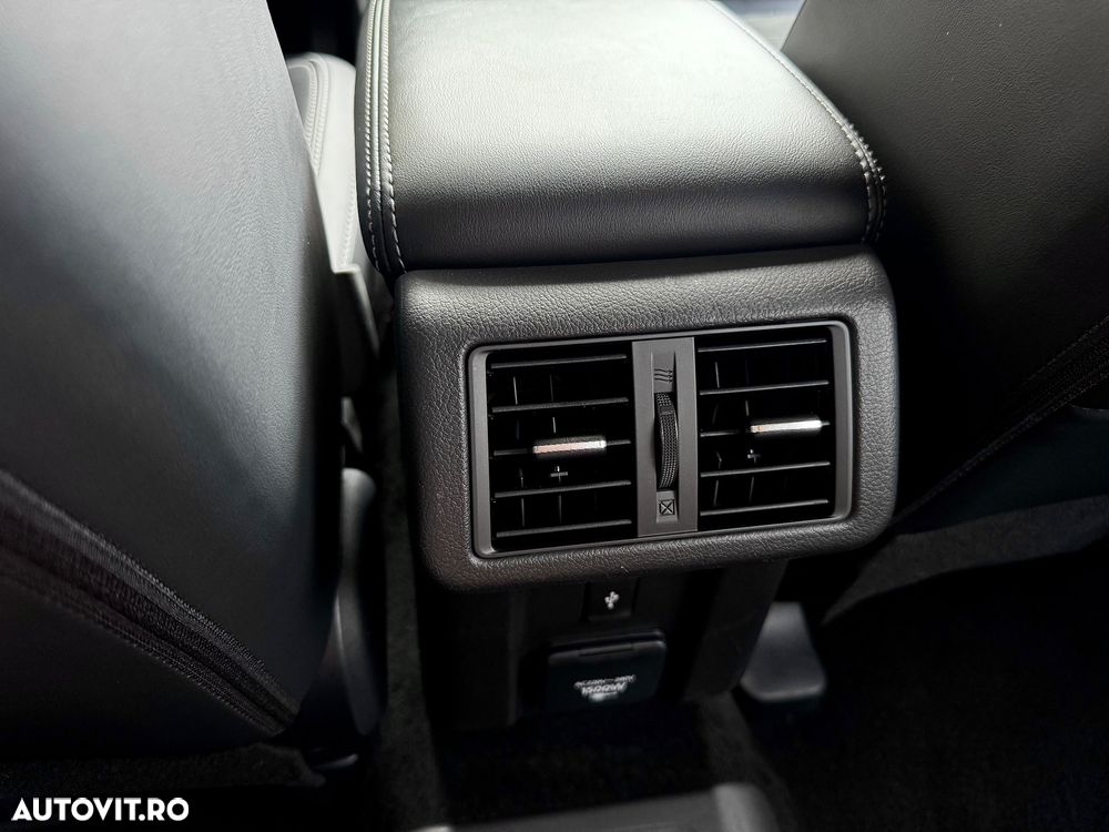 Mitsubishi Outlander 2.4 4WD Plug-In Hybrid Plus - 18