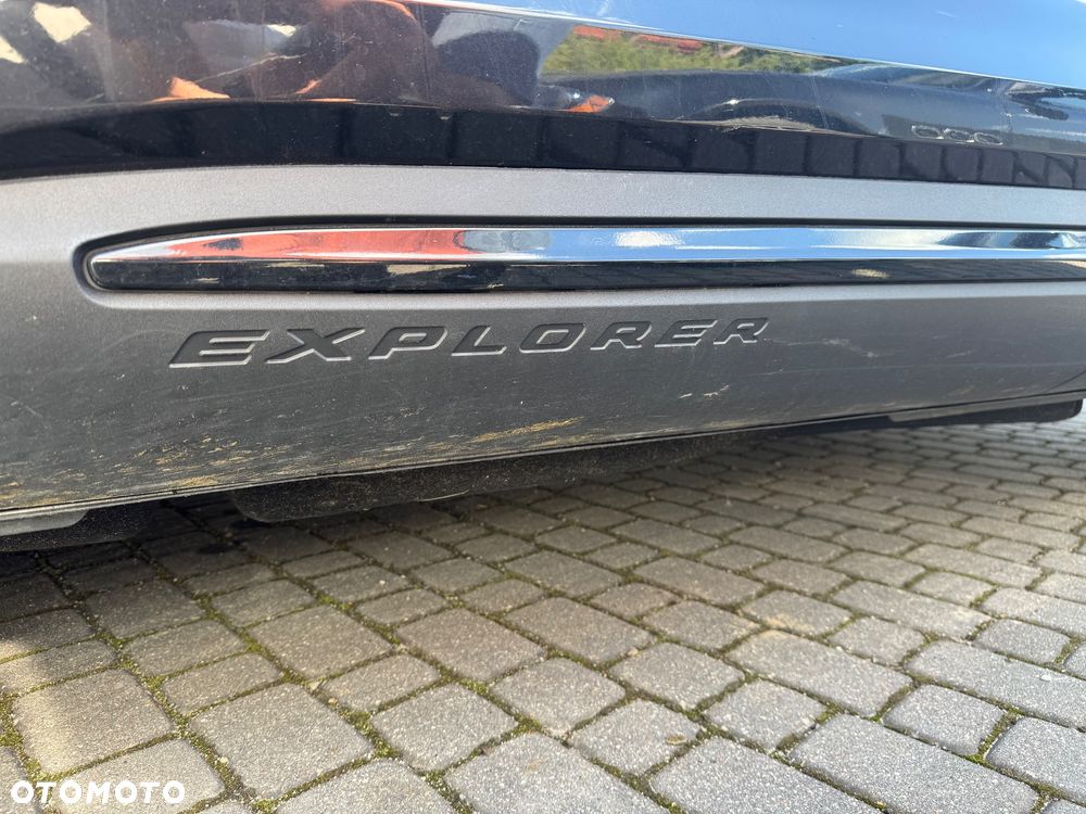 Ford Explorer - 17