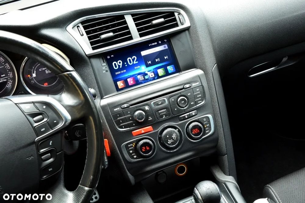 Citroën DS4 1.6 HDi SoChic - 9