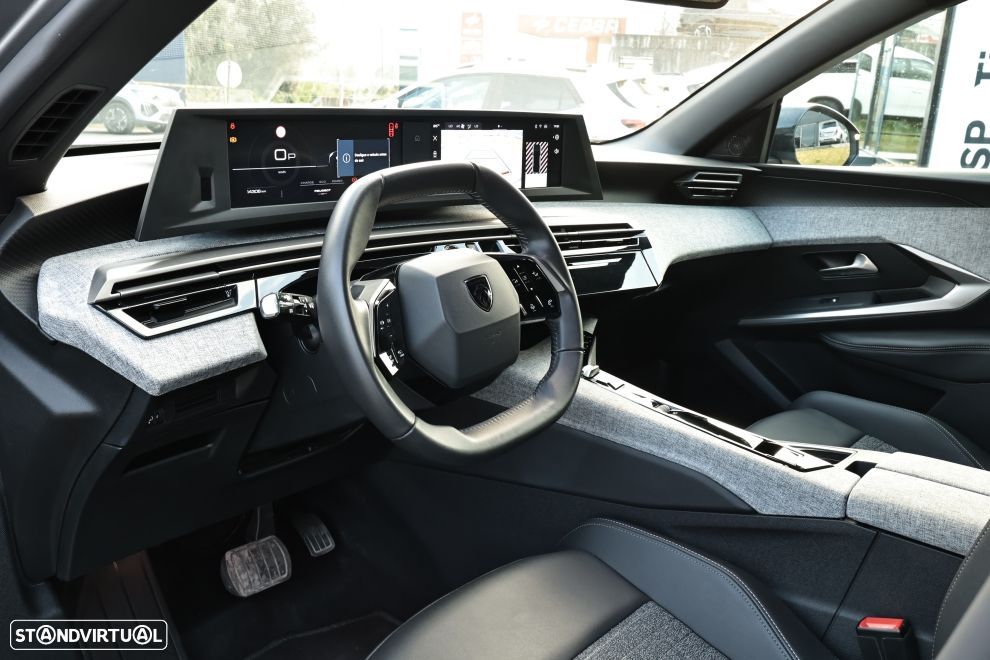 Peugeot 3008 1.2 Hybrid Allure e-DCS6 - 14