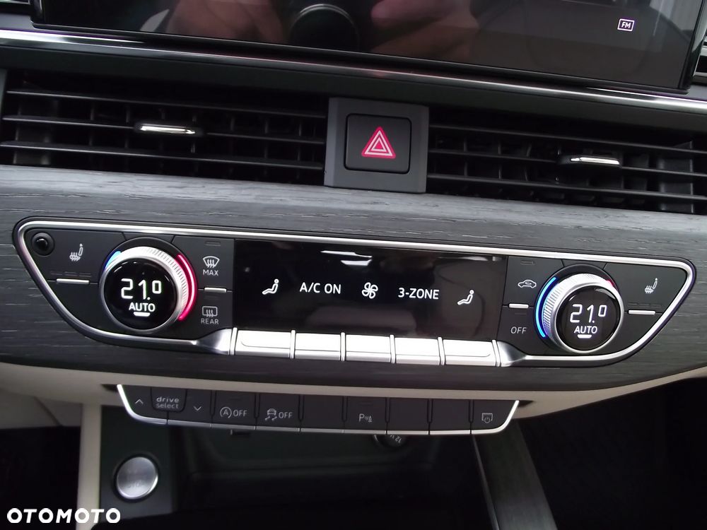 Audi A5 Coupe 45 TFSI quattro S tronic S line - 34