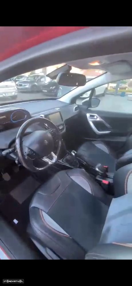 Peugeot 2008 PureTech 110 Stop&Start Allure - 29