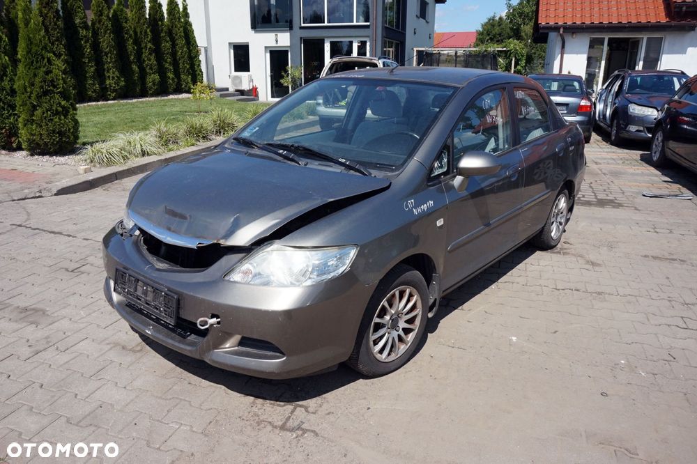 HONDA CITY IV 2007 NH701M 1.4 8V L13A8 82KM BEŻOWY na części - 1