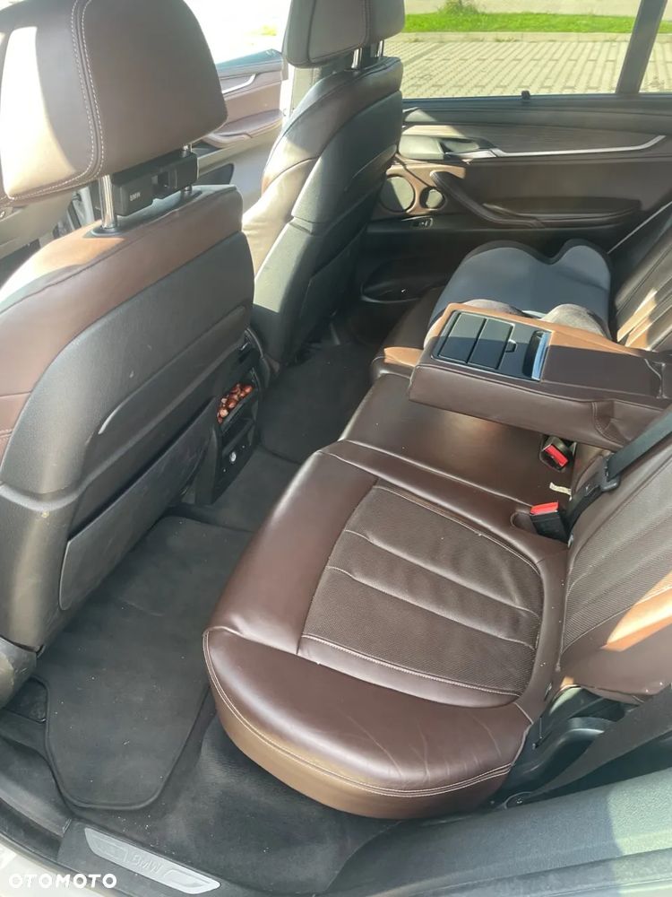 BMW X5 xDrive40d - 13