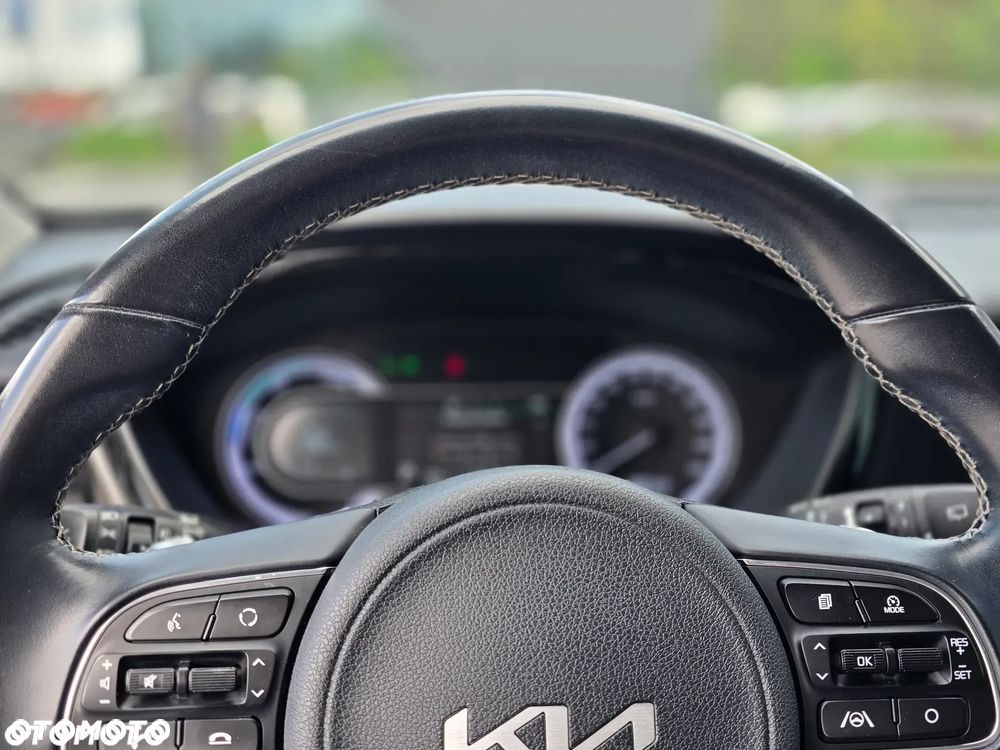 Kia Niro 1.6 GDI Hybrid Business Line - 25