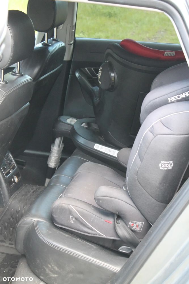 Audi A6 Avant - 11
