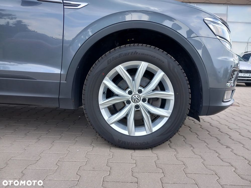 Volkswagen Tiguan ver-1-5-tsi-evo-trendline-dsg-7os - 36