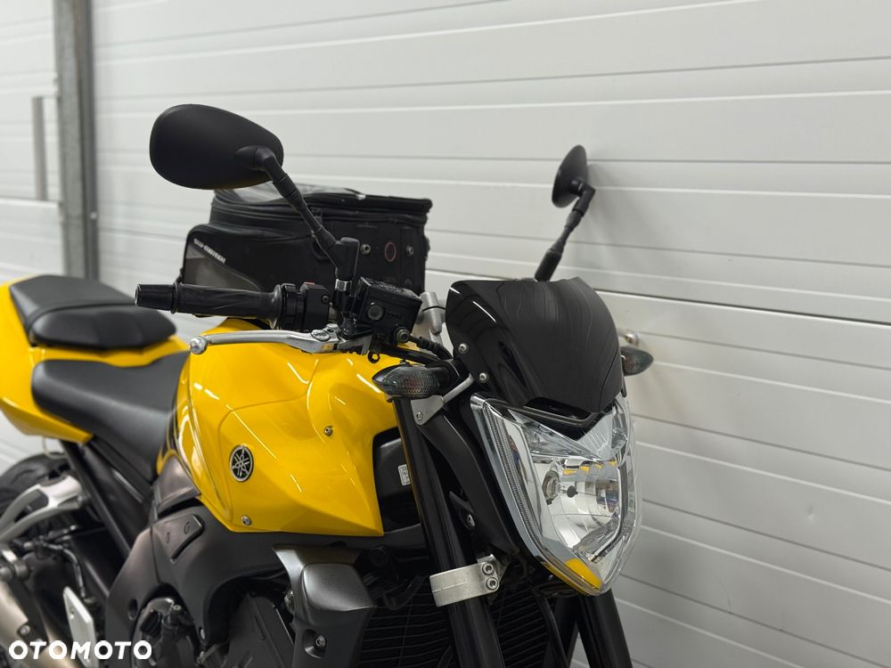 Yamaha FZ - 10