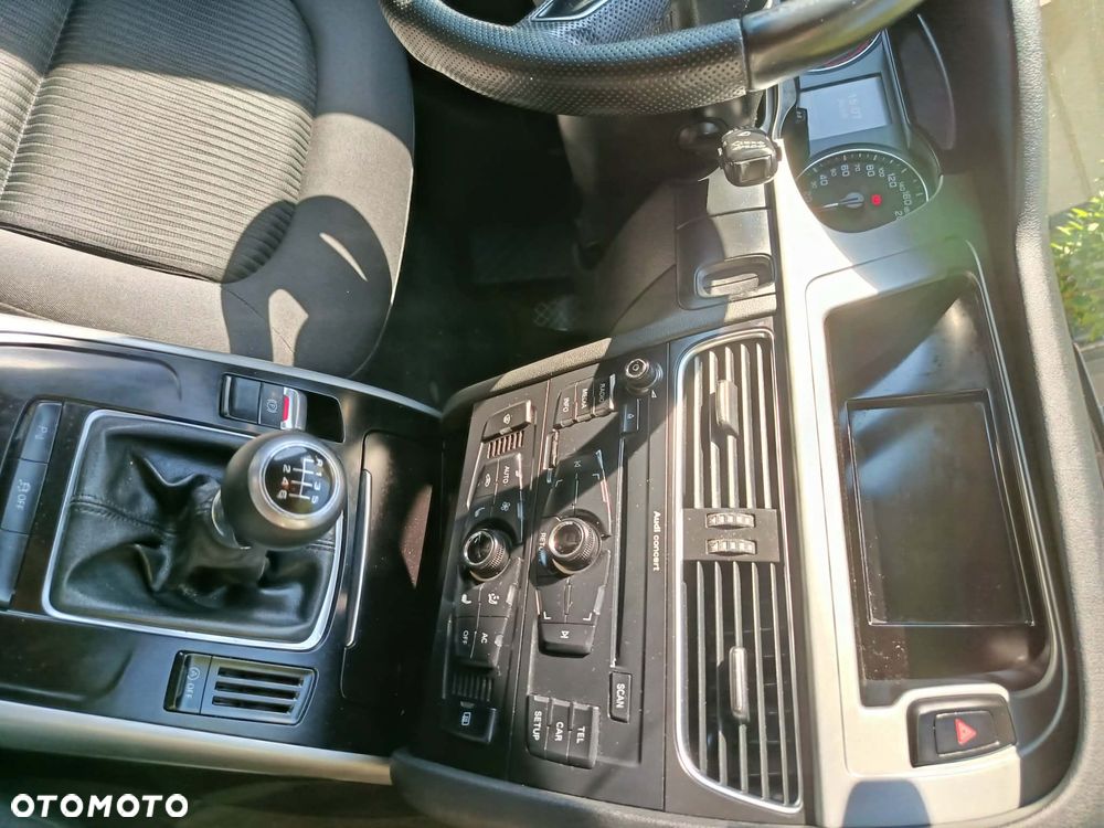 Audi A4 Avant 2.0 TDI Quattro - 22