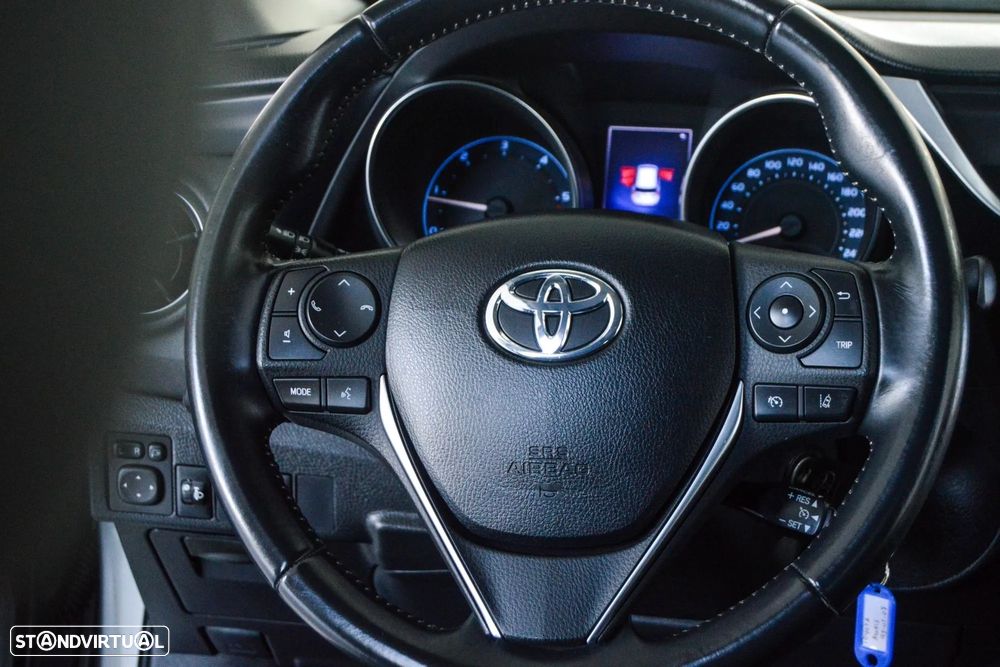 Toyota Auris 1.4 D-4D Comfort - 32