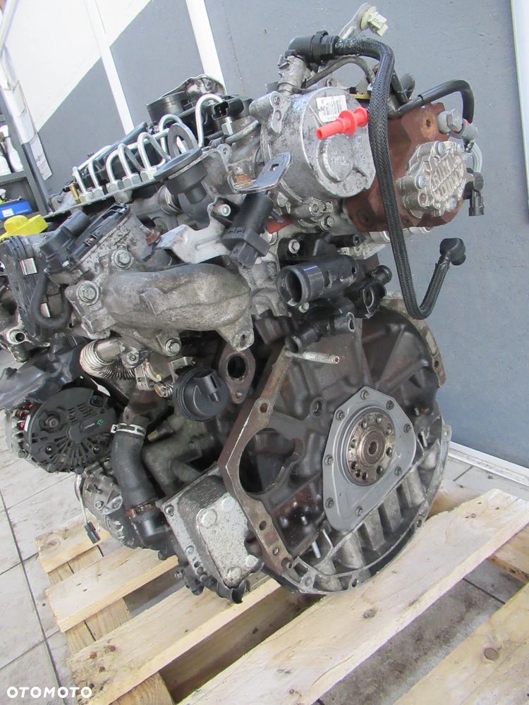 Silnik KOMPLETNY 2.0 dci M9R Vivaro Trafic m9r M9R E4 - 4
