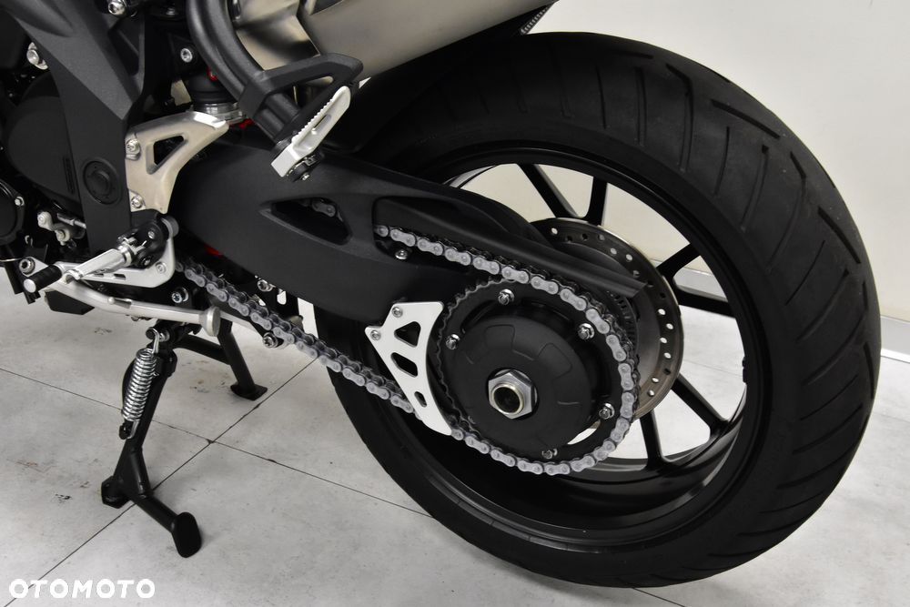 Triumph Speed Triple - 40