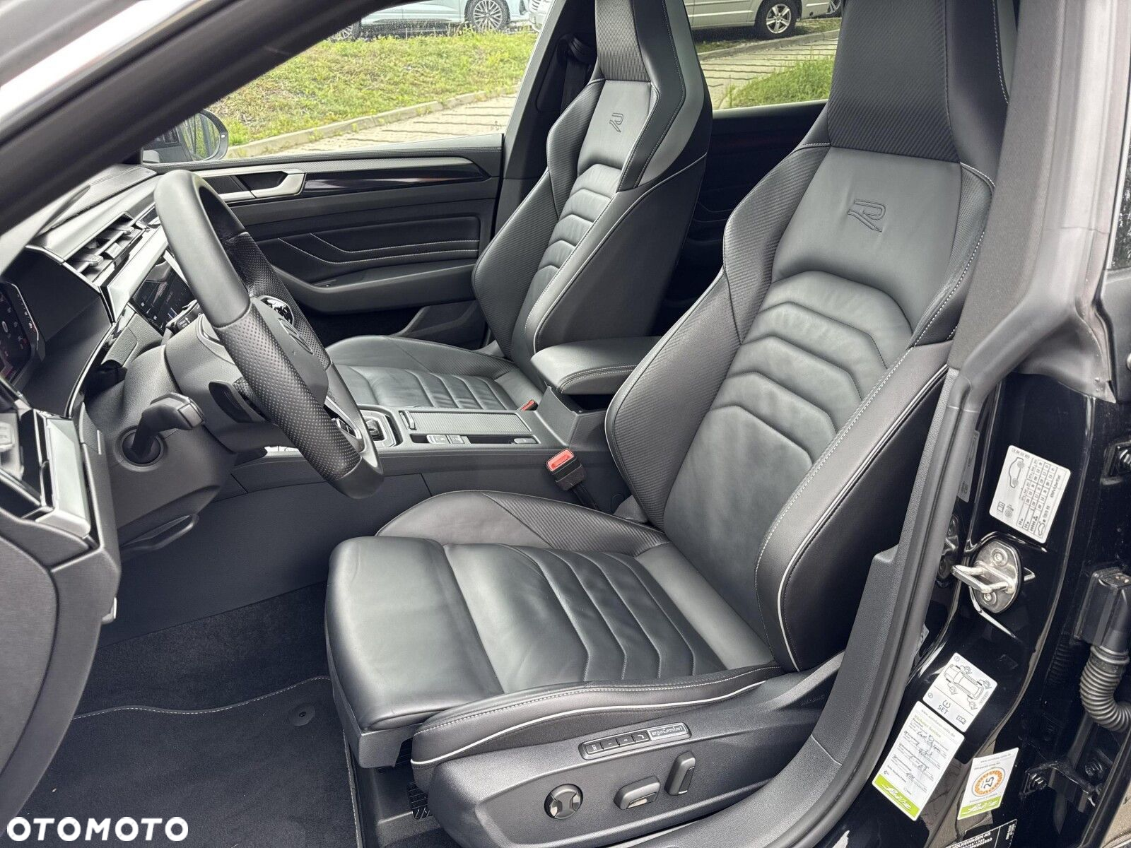 Volkswagen Arteon 2.0 TSI R-Line DSG - 11