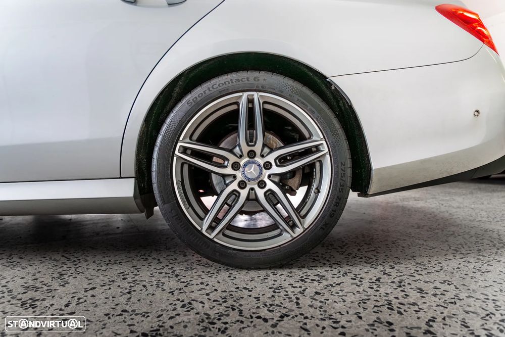 Mercedes-Benz E 220 d AMG Line - 27