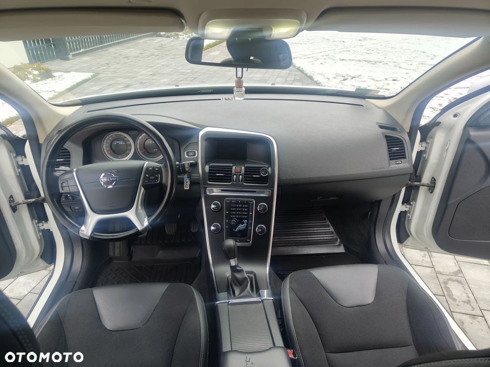 Volvo XC 60 D4 Kinetic - 12