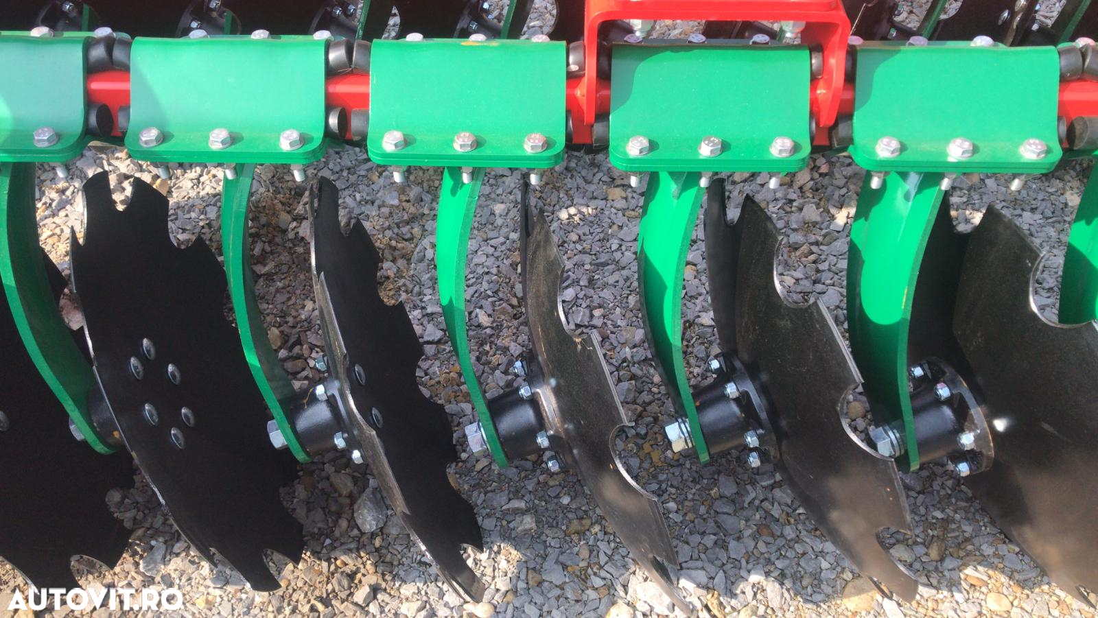 Agro-Masz BTC 50H terradisc greu tractat, cu tavalug inelar si nivelator - 31