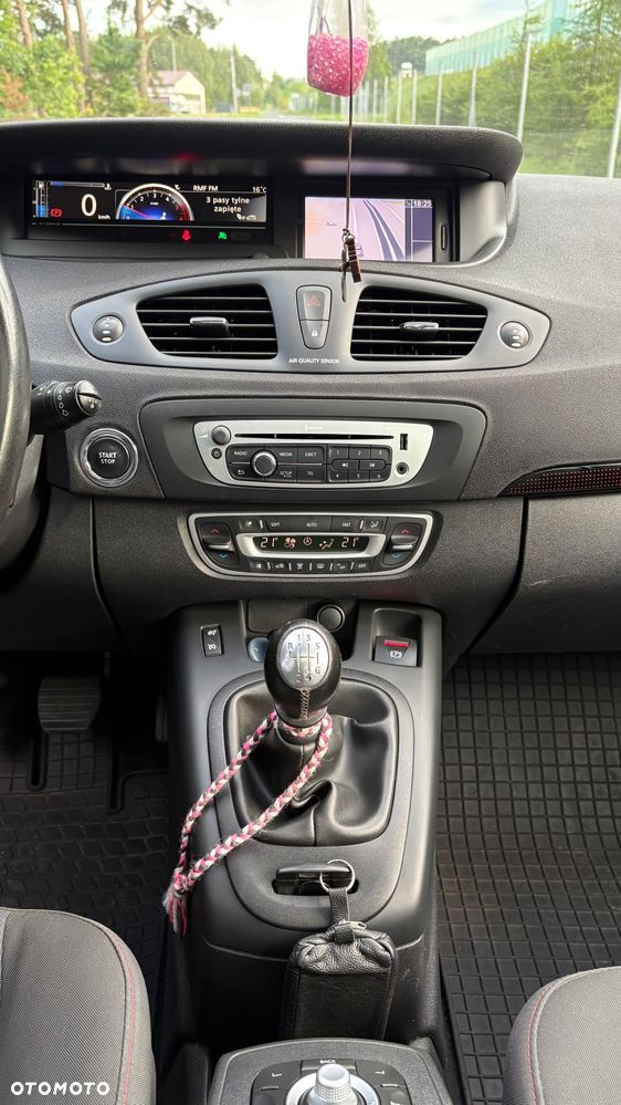 Renault Scenic Energy dCi 130 S&S Bose Edition - 31