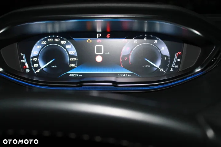 Peugeot 3008 1.2 PureTech GPF Allure S&S EAT8 - 26