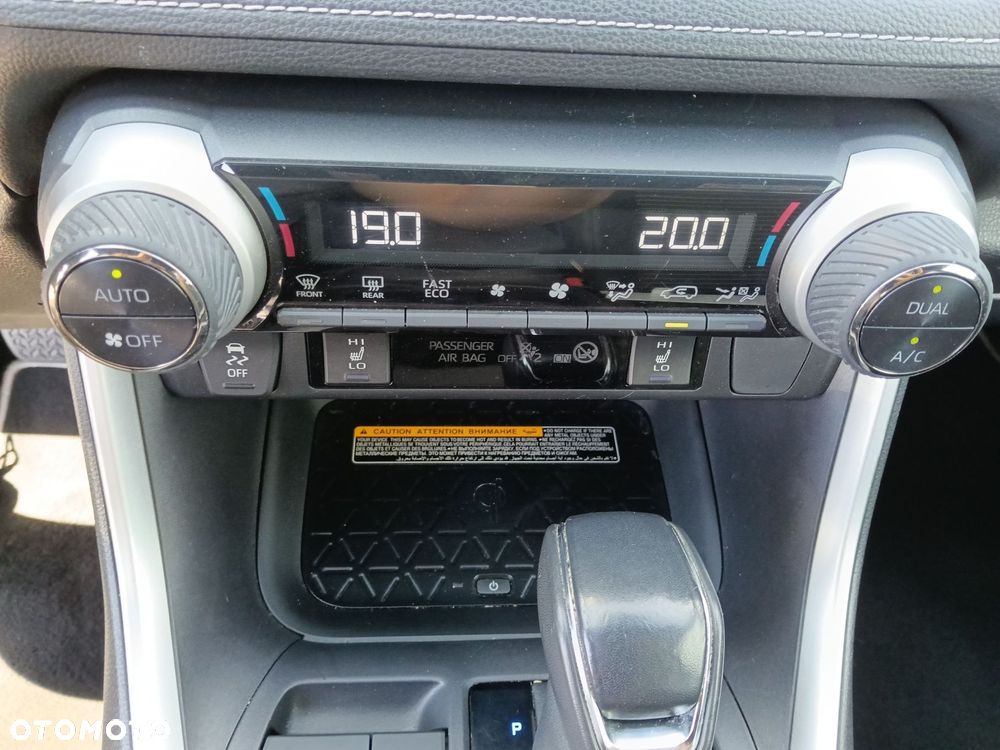 Toyota RAV4 2.5 Hybrid Black Edition by JBL 4x2 - 19