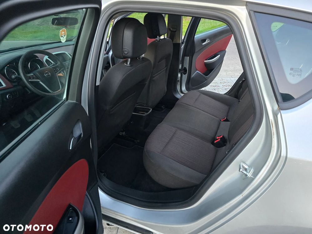 Opel Astra - 11
