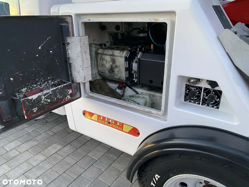 Toyota Land Cruiser _ HOLOWNIK  LIGE _ Pomoc Drogowa _ Laweta - 23