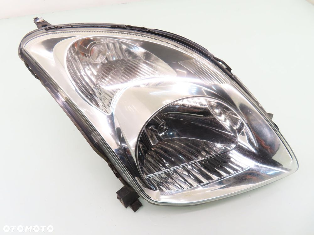 LAMPA PRAWA PRZEDNIA SUZUKI SWIFT III - 9