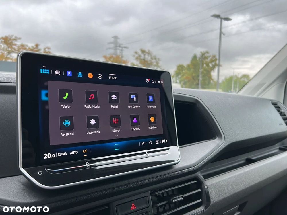 Volkswagen Crafter 35 L3H2/9 osobowy/furgon, 2.0 TD1 140 KM - 24