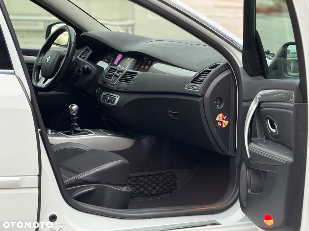 Renault Laguna 2.0 dCi Black Edition - 19