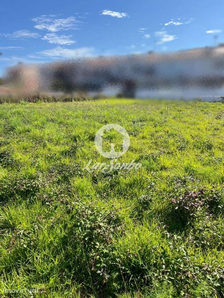 Terreno de construção a 1000m da praia com 800m2 em Aver-o-Mar - Grande imagem: 2/5