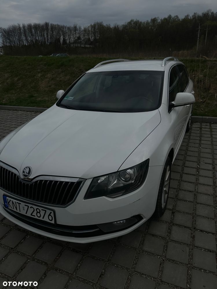 Skoda Superb 2.0 TDI Comfort DSG - 1