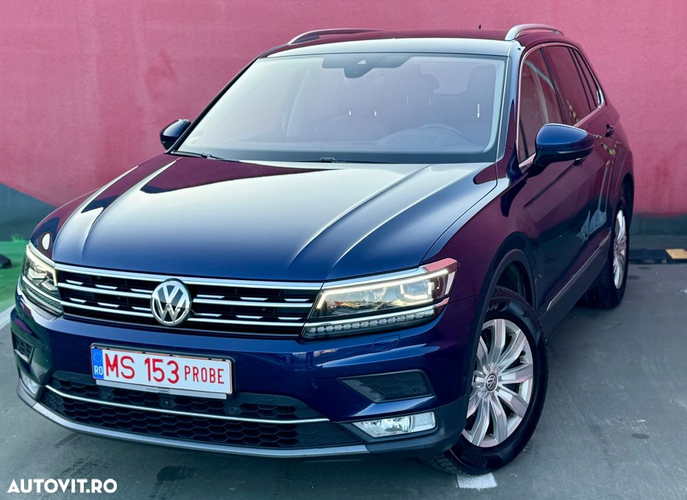 Volkswagen Tiguan - 1