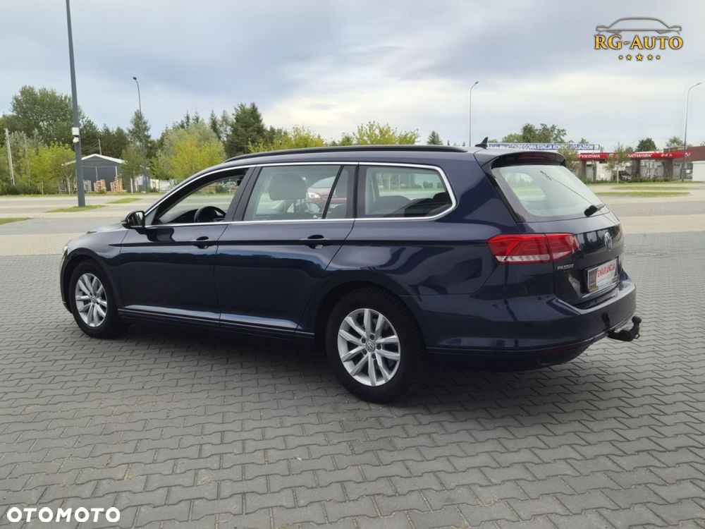 Volkswagen Passat - 10