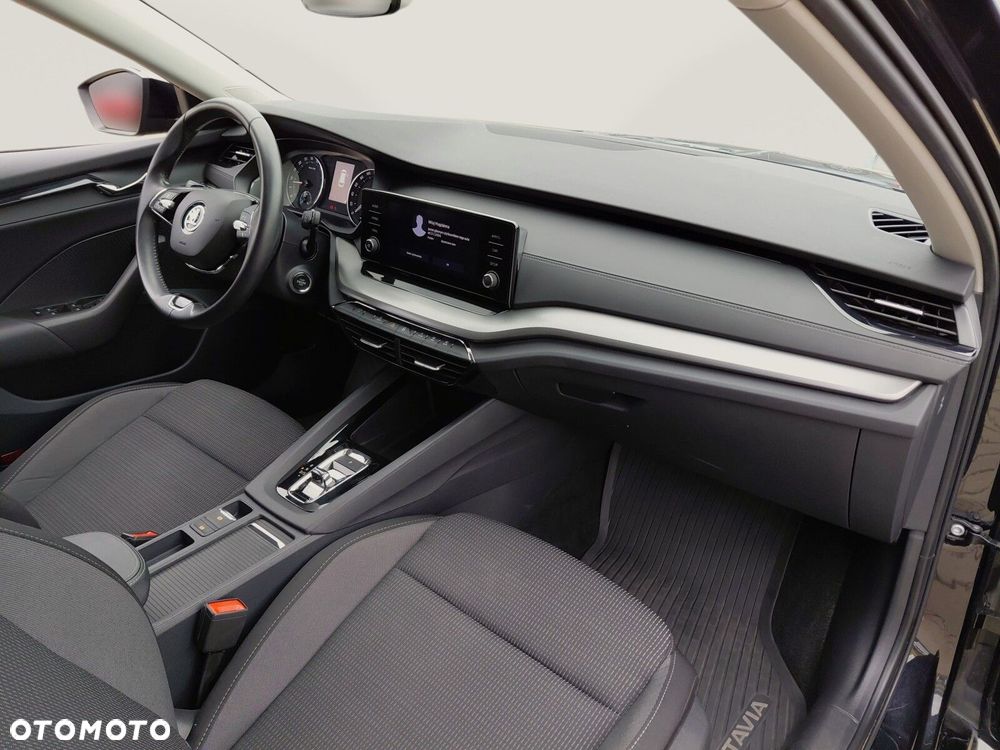 Skoda Octavia 2.0 TDI Ambition DSG - 18