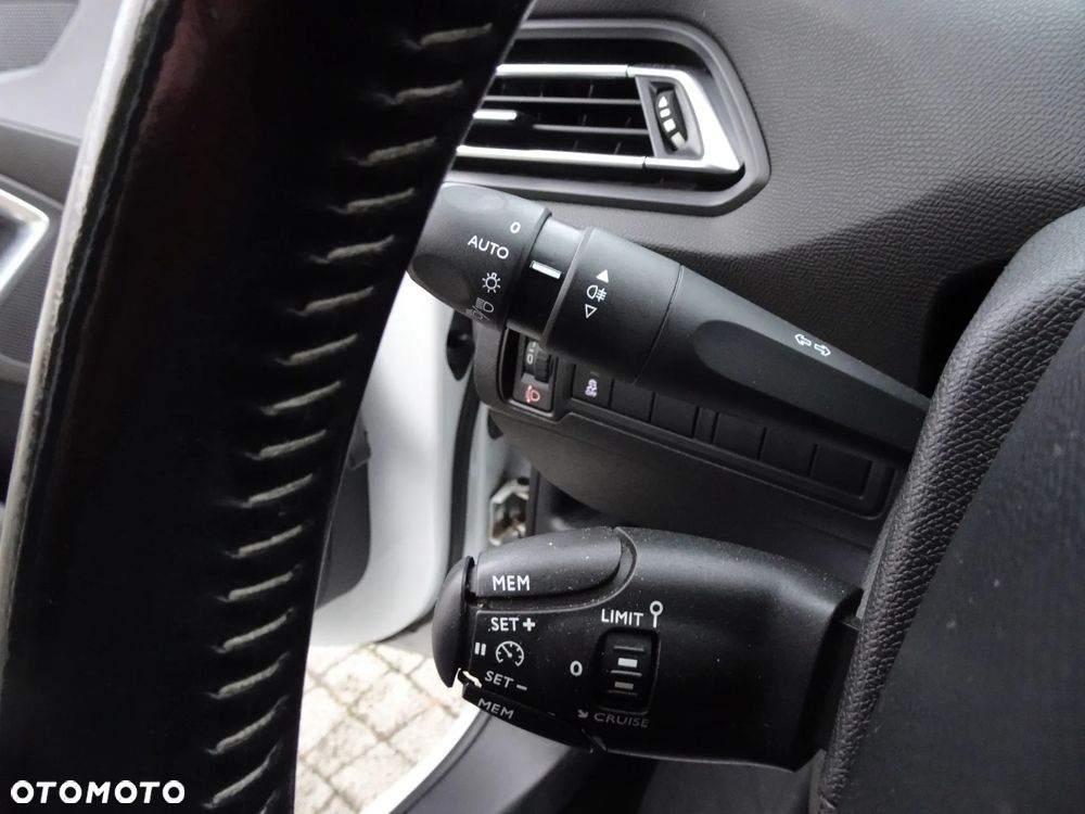 Peugeot 308 SW 1.6 HDi Active - 31