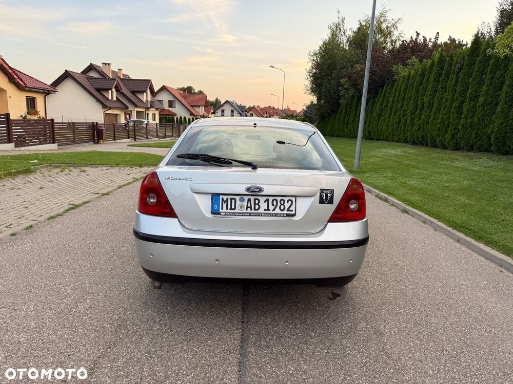 Ford Mondeo - 27