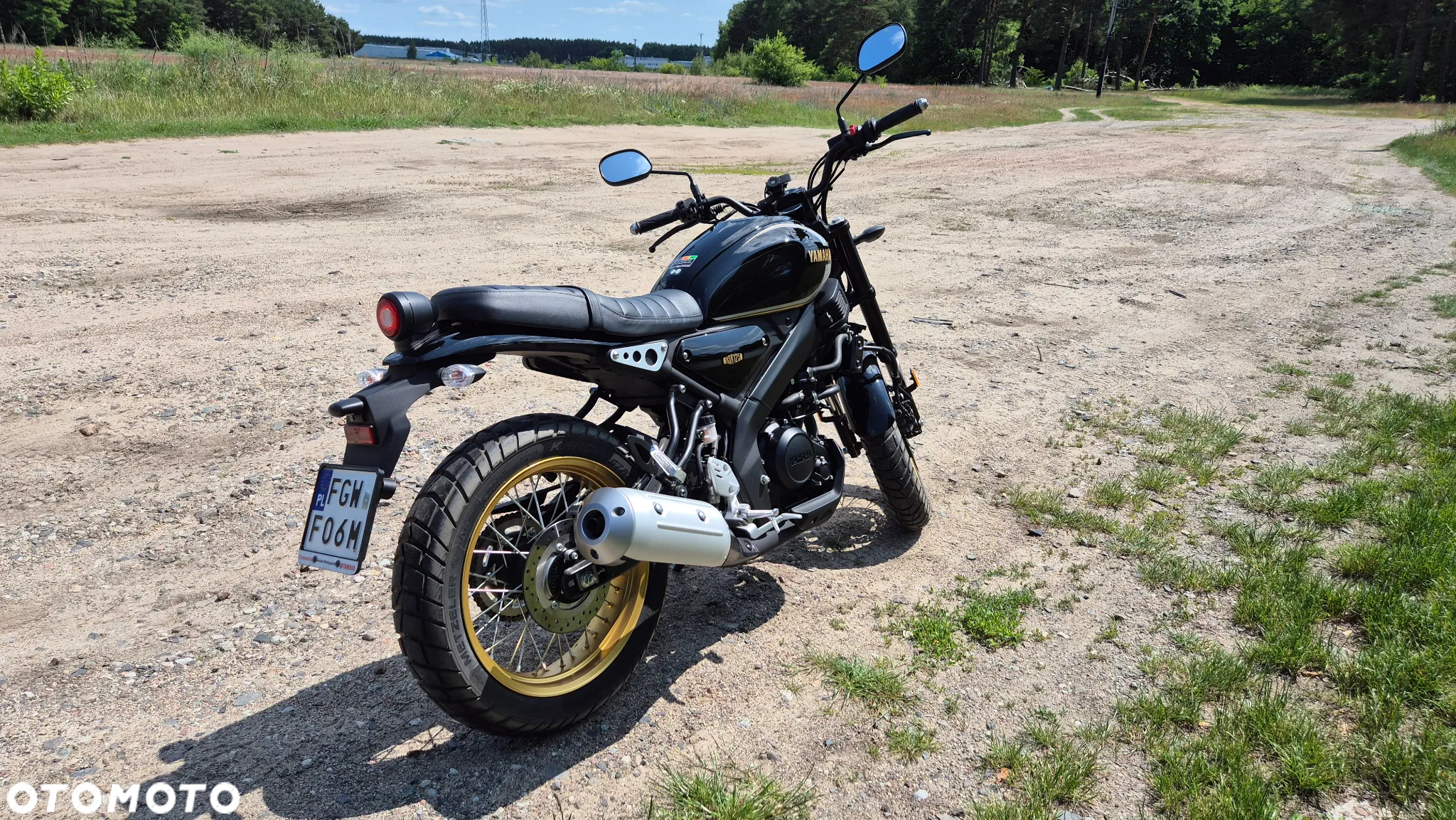Yamaha XSR - 5